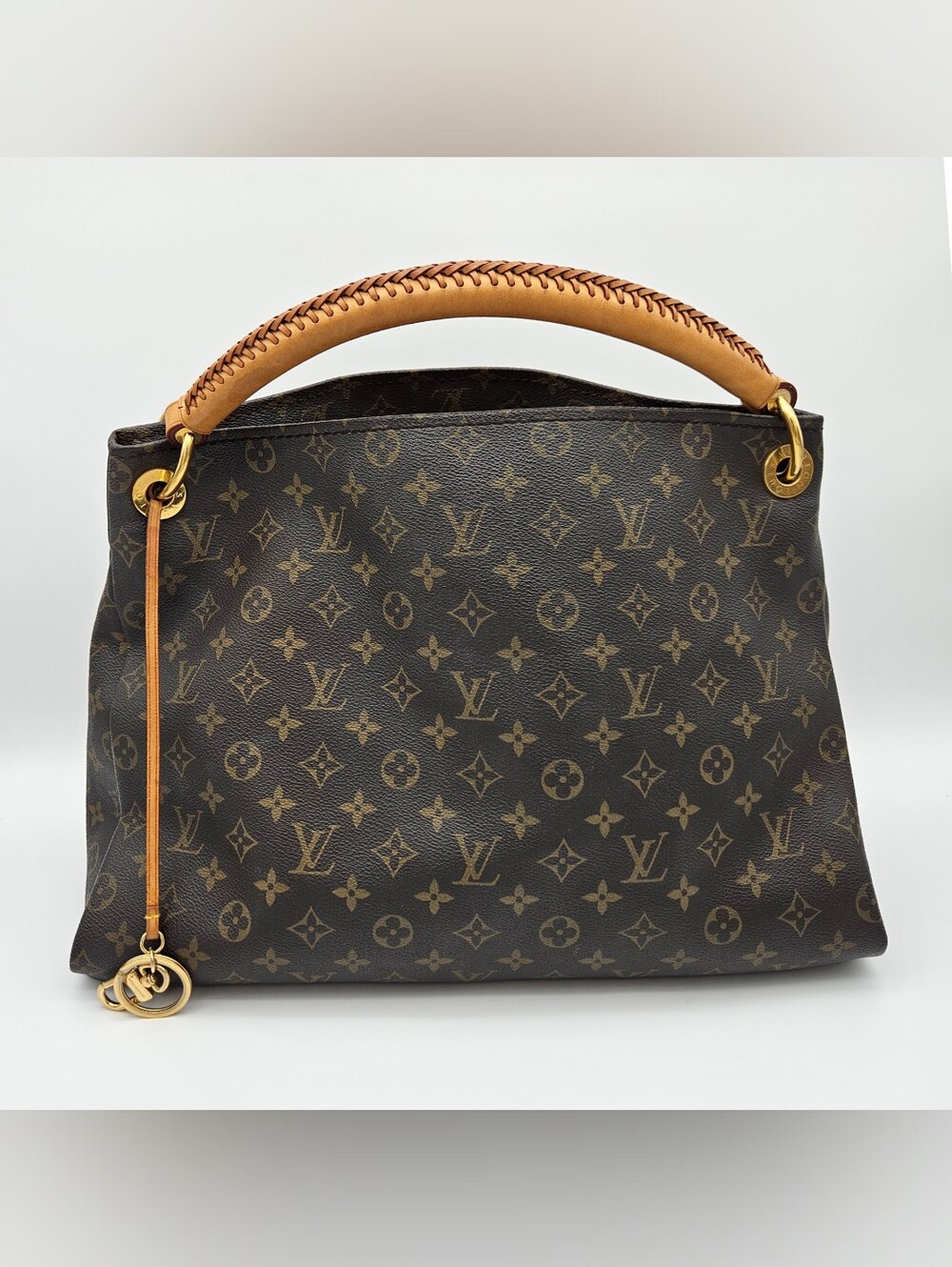 Authentic Louis Vuitton Artsy MM #4407M